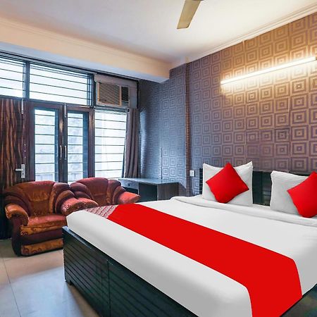 Hotel O Royal Galaxy New Delhi Extérieur photo