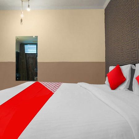 Hotel O Royal Galaxy New Delhi Extérieur photo