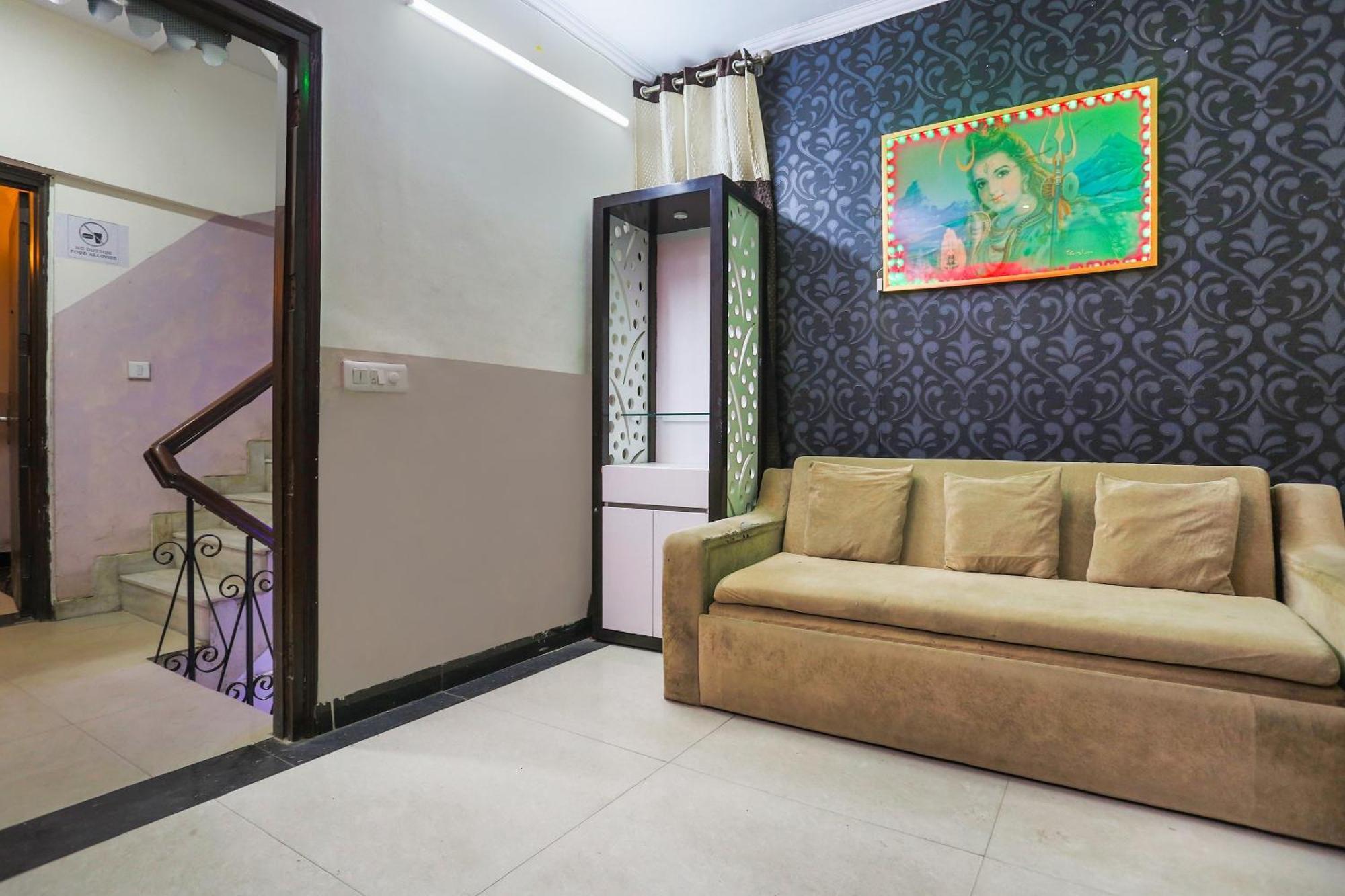 Hotel O Royal Galaxy New Delhi Extérieur photo