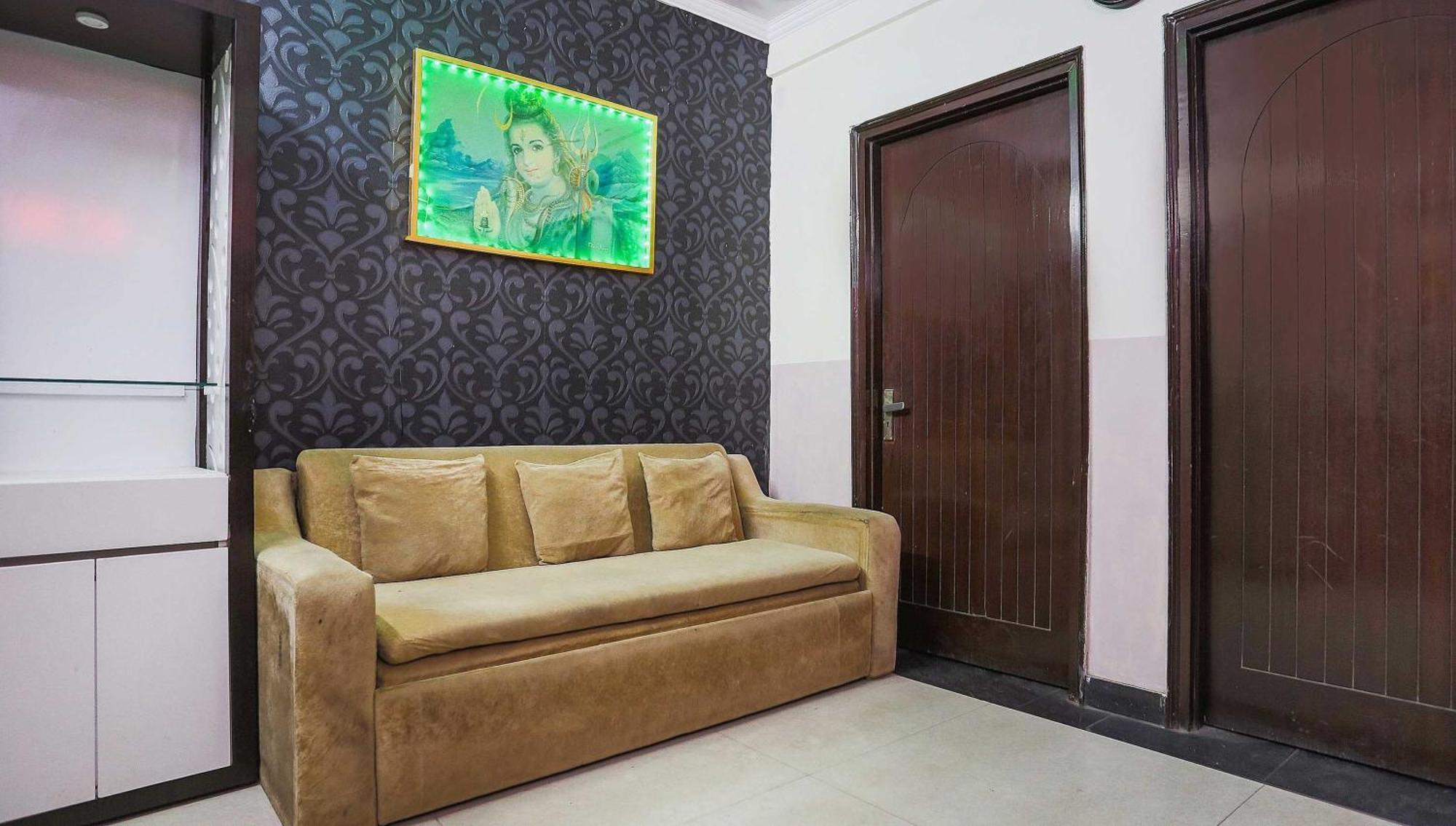 Hotel O Royal Galaxy New Delhi Extérieur photo