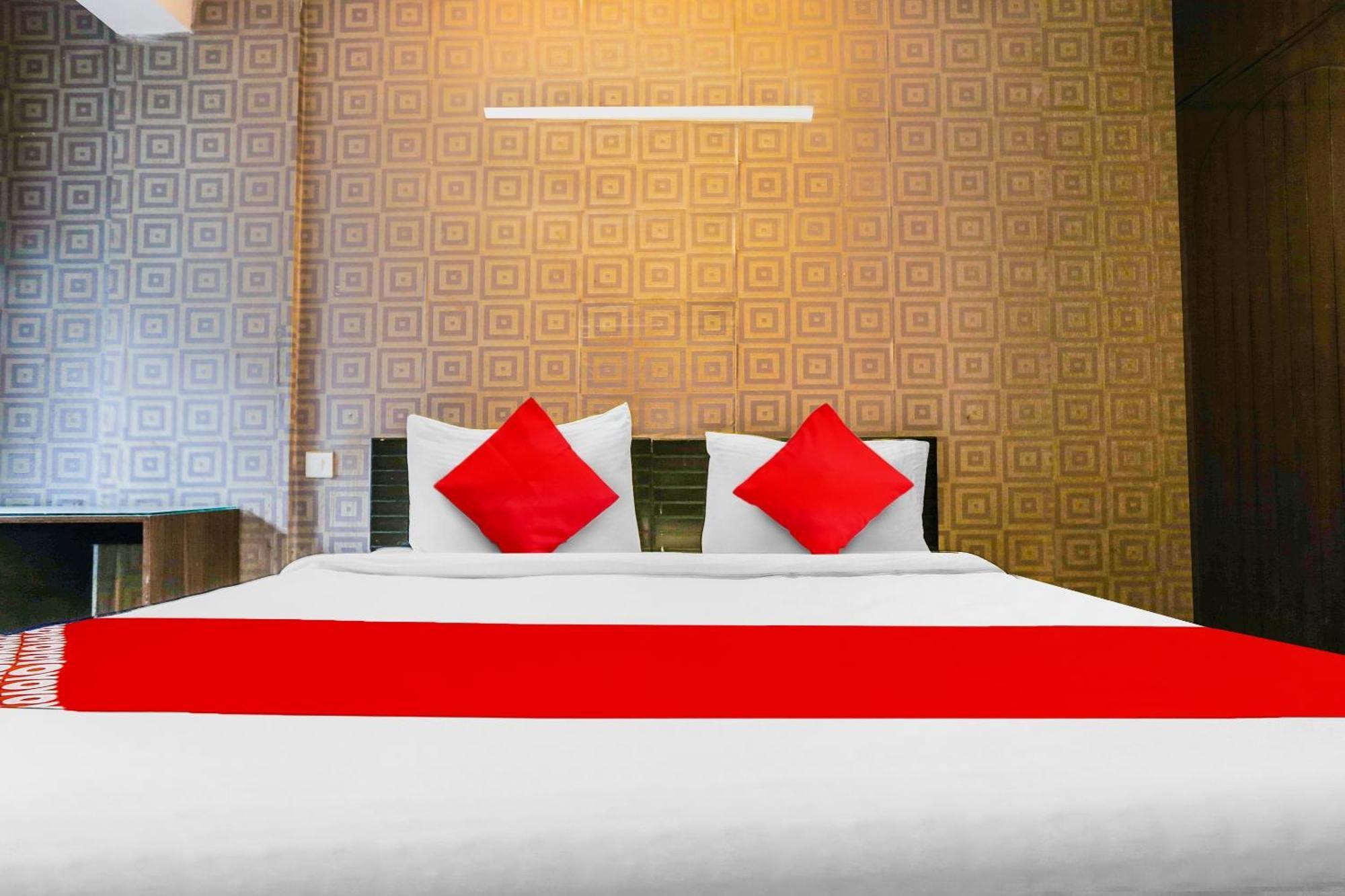 Hotel O Royal Galaxy New Delhi Extérieur photo