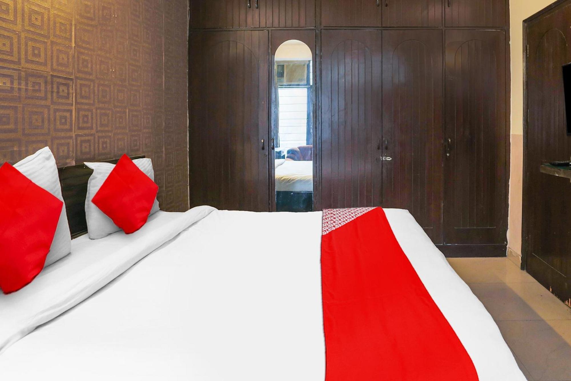 Hotel O Royal Galaxy New Delhi Extérieur photo