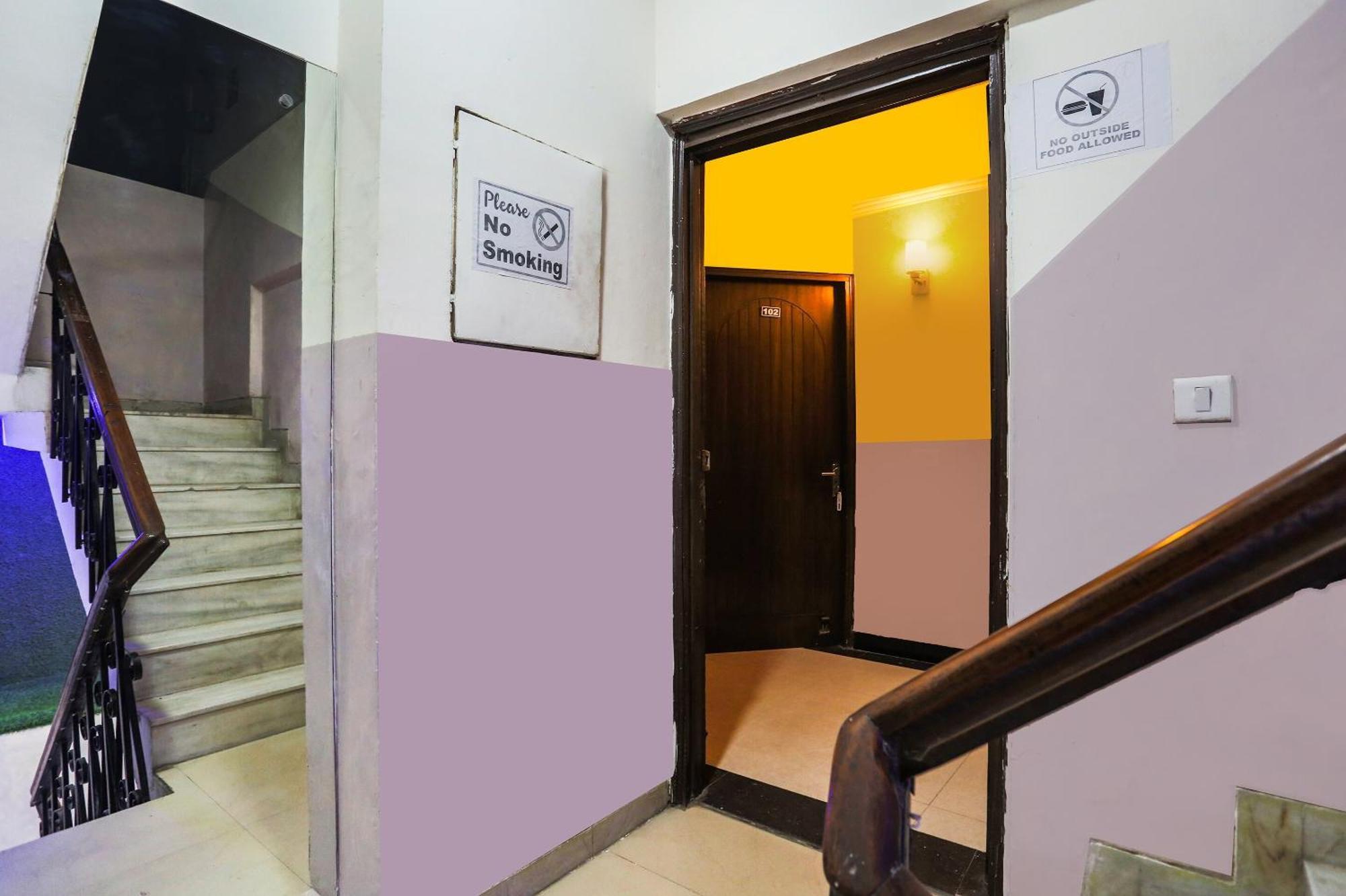 Hotel O Royal Galaxy New Delhi Extérieur photo