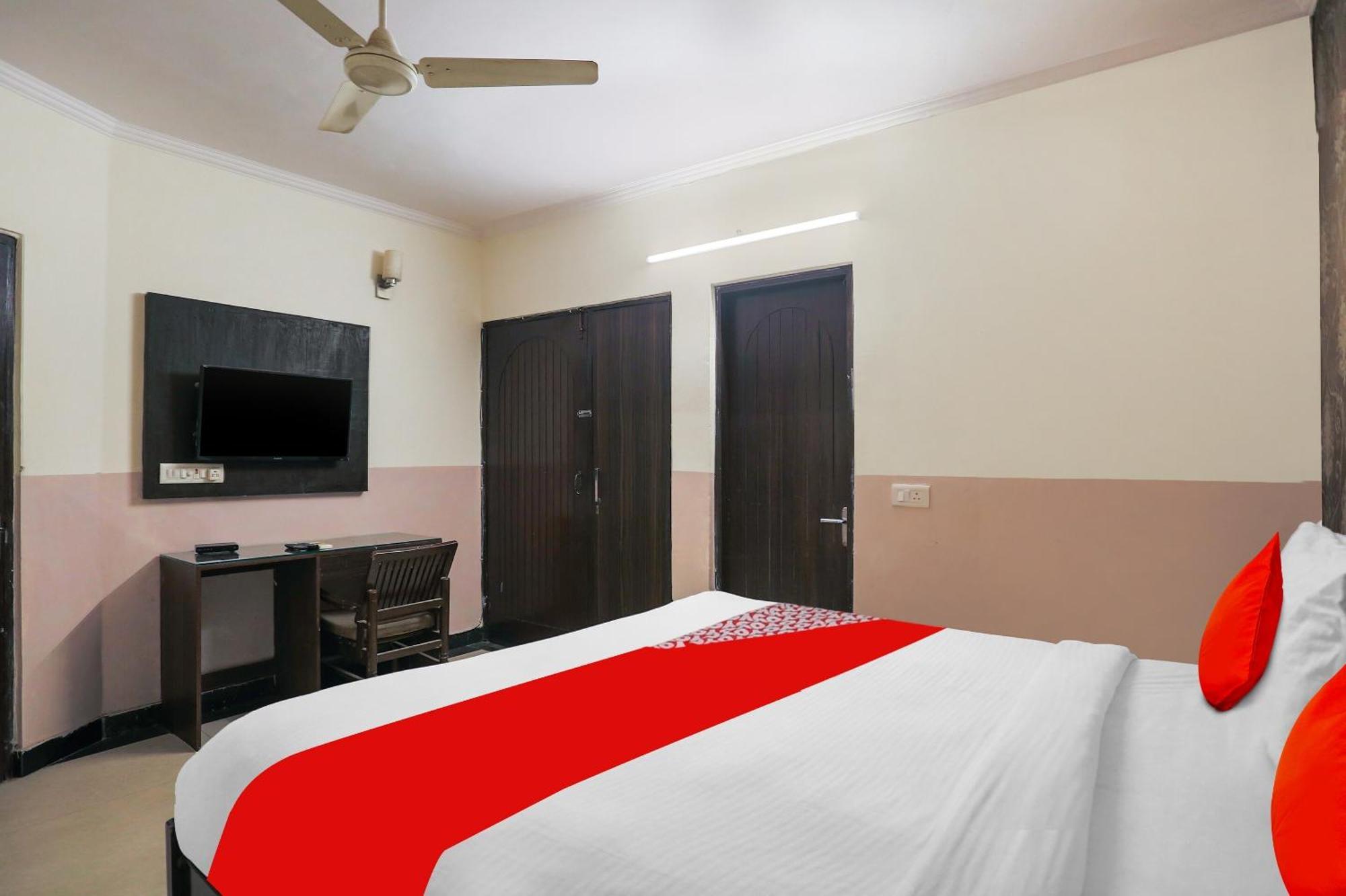 Hotel O Royal Galaxy New Delhi Extérieur photo