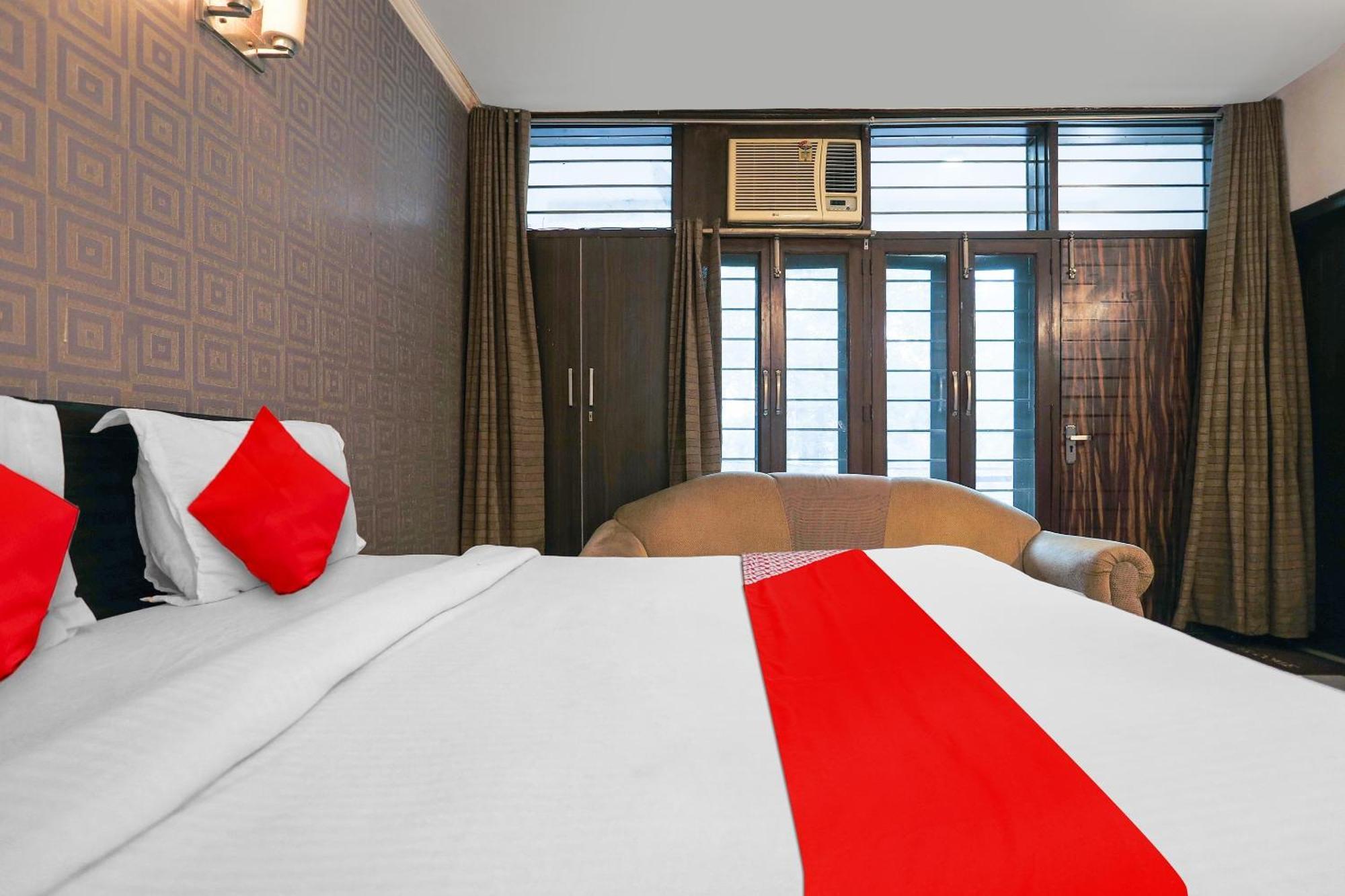 Hotel O Royal Galaxy New Delhi Extérieur photo